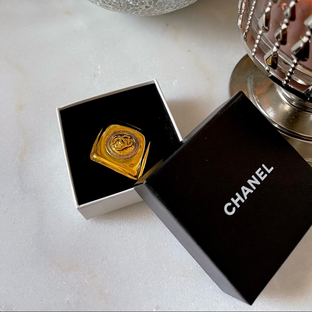 Vintage Chanel 1990s Rhombus Diamond Shaped Brooch